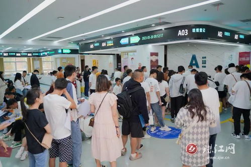 “为爱加班，为情服务”——麒麟区民政局婚姻登记处5·20周六特别服务，212对新人喜结连理