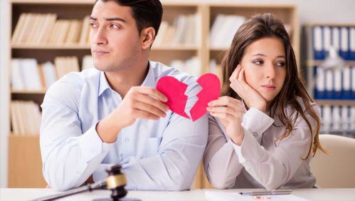 婚房风波 婚姻第二天惊现房产过户，爱情在利益面前何去何从